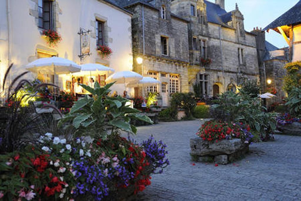 Les Locations Du Puits Bed & Breakfast Rochefort-en-Terre Exterior photo